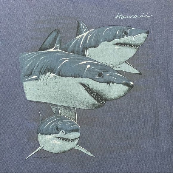 VINTAGE Hawaii Shark Graphic Tee - Picture 2 of 7